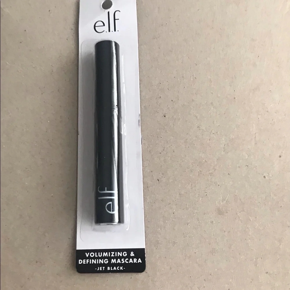New Sealed in Package elf Mascara Jet Black Volumizing Defining .19 fl oz
